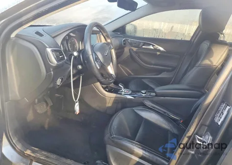 2018 Infiniti Qx30 Pure z USA, uszkodzony, nr VIN SJKCH5CRXJA002862